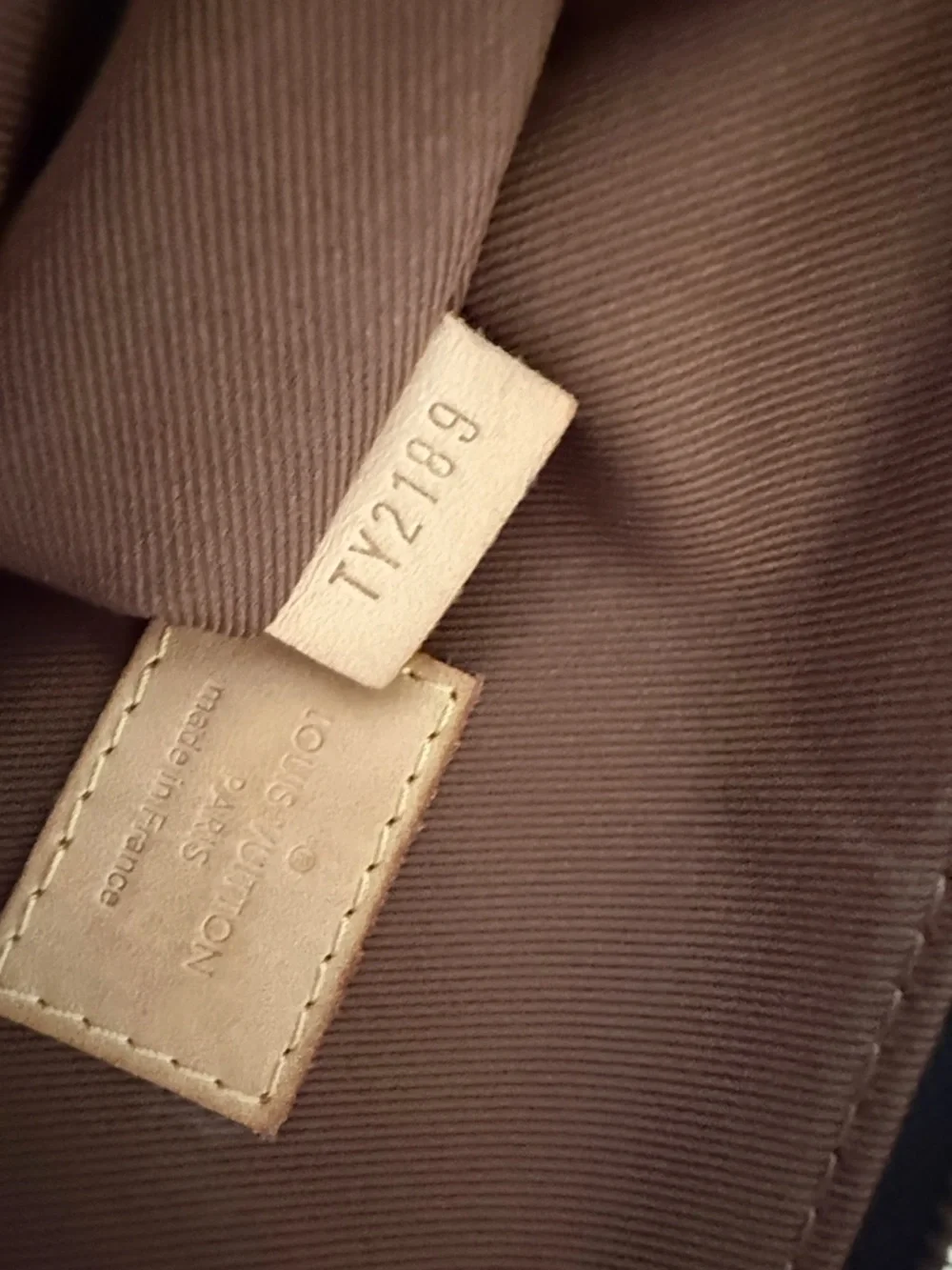 Louis Vuitton Etui Voyage PM - Picture 6 of 8